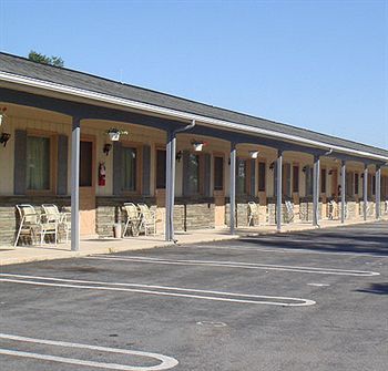 Travelodge By Wyndham Strasburg/Lancaster Amish Country Eksteriør billede